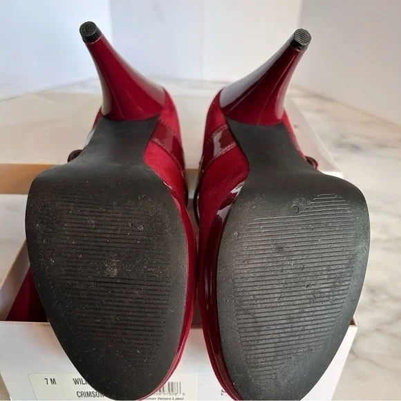 Style Co Womens Cherry Red Suede Mary Jane Patent Leather Shoes Size 7 M - Picture 15 of 16